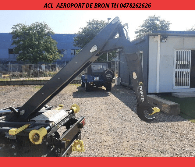 Isuzu M27 POLY BENNE D30C32  3.0L 150 R.J