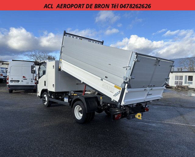 Isuzu M27 BENNE + COFFRE 3.0L 150 R.J