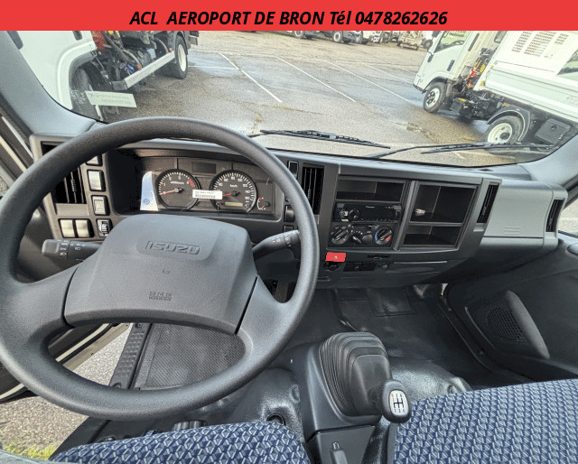 Isuzu M27 BENNE + COFFRE 3.0L 150 R.J