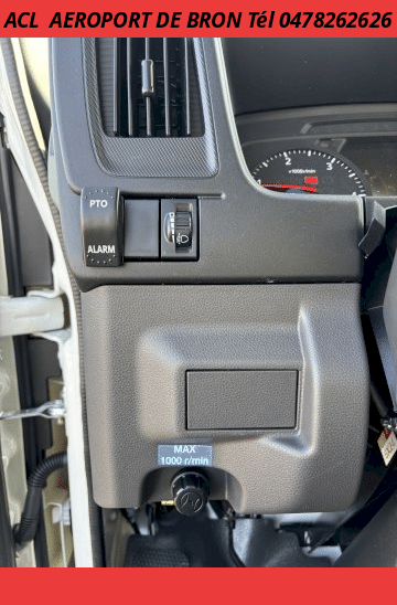 Isuzu M27 BENNE+ GRUE FASSI F30 RADIOCOMMANDE