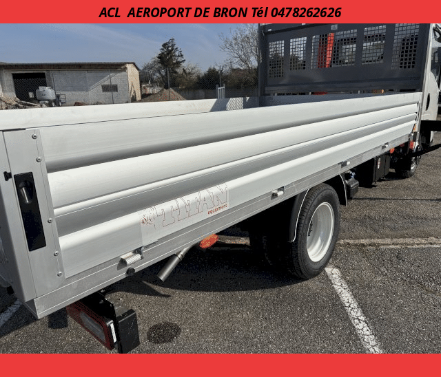 Isuzu M21 TT HEAVY PLATEAU+GRUE FASSI F30M.0.23 120 R.J