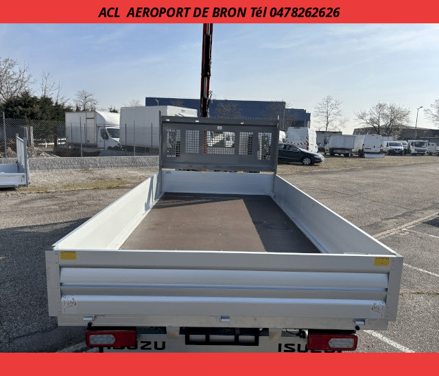 Isuzu M21 TT HEAVY PLATEAU+GRUE FASSI F30M.0.23 120 R.J