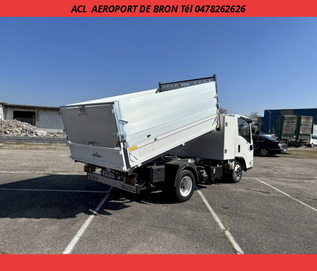 Isuzu M21 BENNE+COFFRE  M21 T HEAVY F AISIN R.J