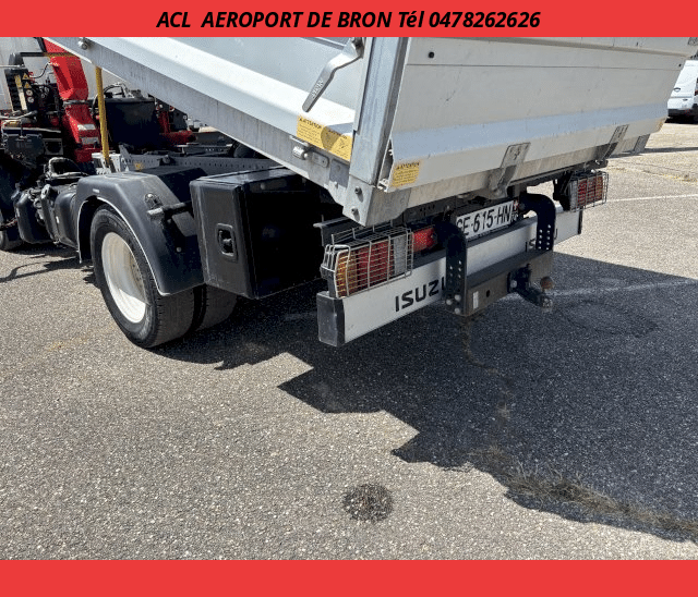 Isuzu Isuzu N-Series BENNE+GRUE FASSI RADIOCOM 3.0 L 150