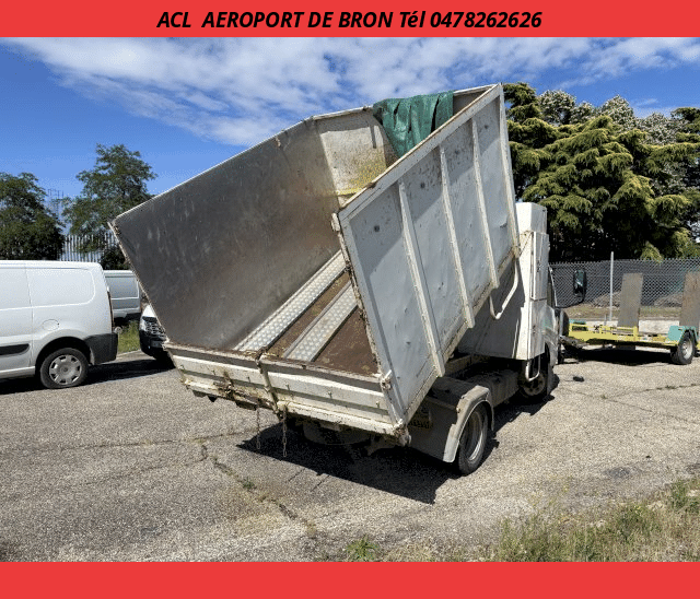 Toyota Toyota Dyna Ccb BENNE + COFFRE 2.5 D