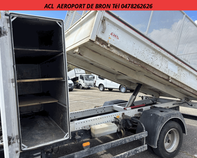 Fuso Canter BENNE+COFFRE 3.0L 180 CV 7T5 BOITE AUTO R.J
