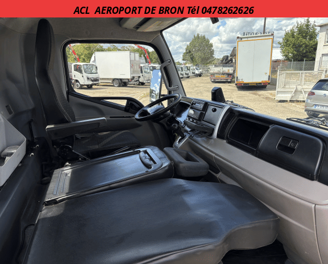 Fuso Canter BENNE+COFFRE 3.0L 180 CV 7T5 BOITE AUTO R.J