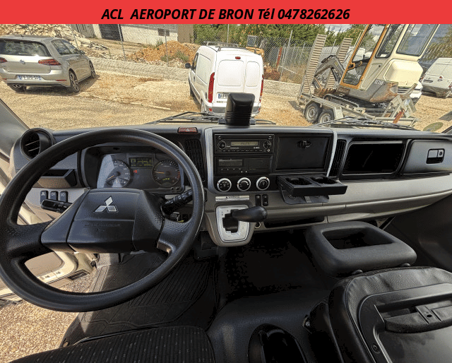 Fuso Canter BENNE+COFFRE 3.0L 180 CV 7T5 BOITE AUTO R.J