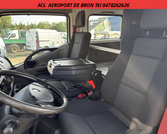 Renault MAXITY BENNE + COFFRE 3.0 L 130 6 PLACES