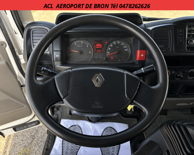 Renault MAXITY BENNE + COFFRE 3.0 L 130 6 PLACES