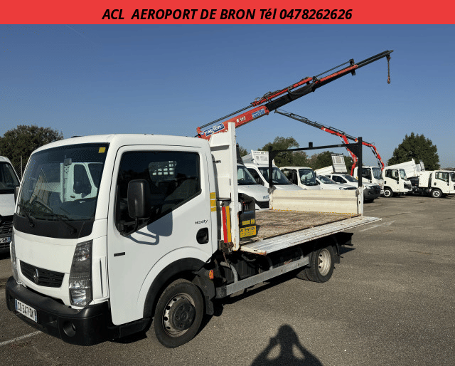 Renault MAXITY TRI-BENNE + GRUE 2.3 DCI 125 R.J