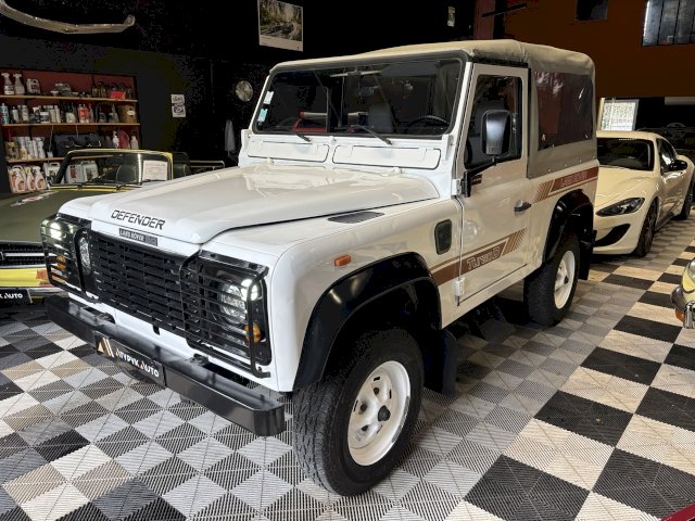Land-Rover Land-Rover Defender 90 2,5 Turbo diesel court baché