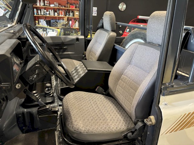 Land-Rover Land-Rover Defender 90 2,5 Turbo diesel court baché 