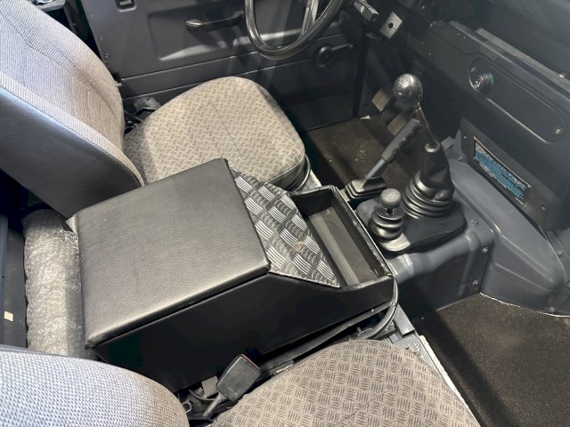 Land-Rover Land-Rover Defender 90 2,5 Turbo diesel court baché 