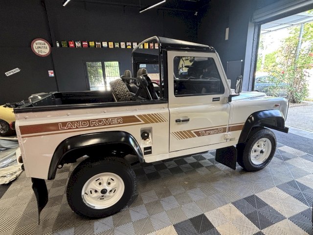 Land-Rover Land-Rover Defender 90 2,5 Turbo diesel court baché 
