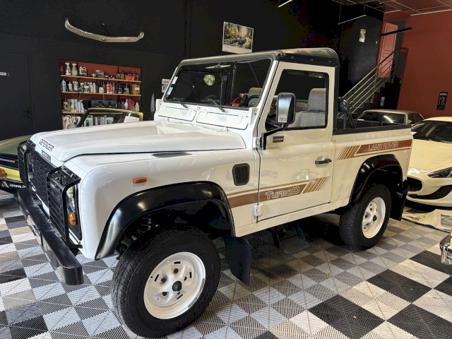 Land-Rover Land-Rover Defender 90 2,5 Turbo diesel court baché 