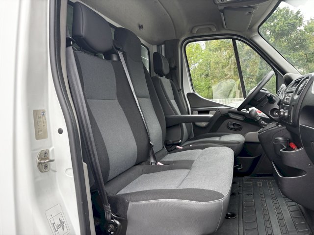 Nissan Nissan NV400  3t5 L3H3 2.3 dCi 125ch Business