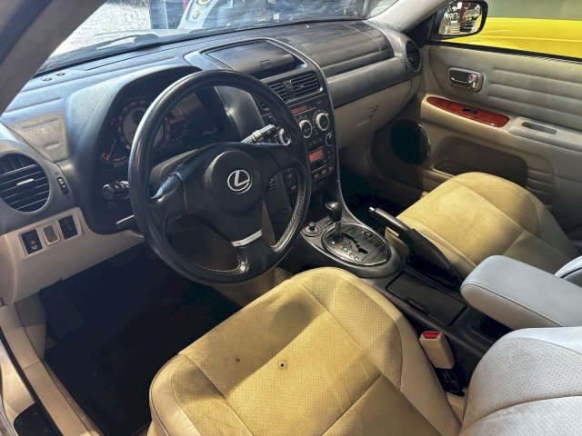 Lexus Lexus IS  200 Pack Luxe BVA
