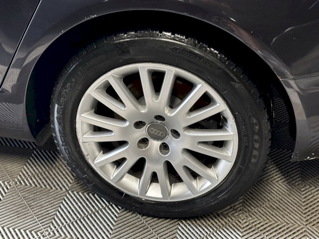 Audi Audi A6 II 3.0 V6 220 Pack Plus quattro Tiptronic