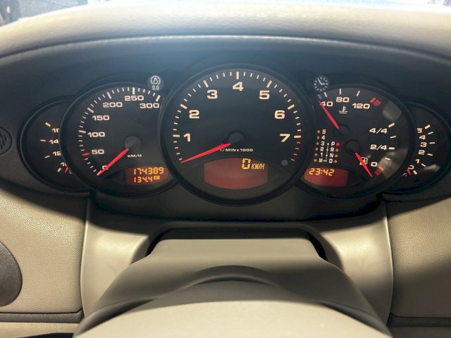 Porsche Porsche 911 III (996) 300ch Carrera S TipTronic