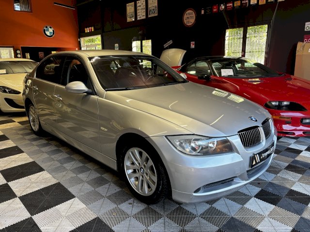 BMW BMW Série 3 V (E90) 325xiA 218ch Luxe