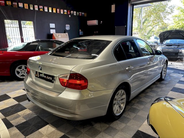 BMW BMW Série 3 V (E90) 325xiA 218ch Luxe
