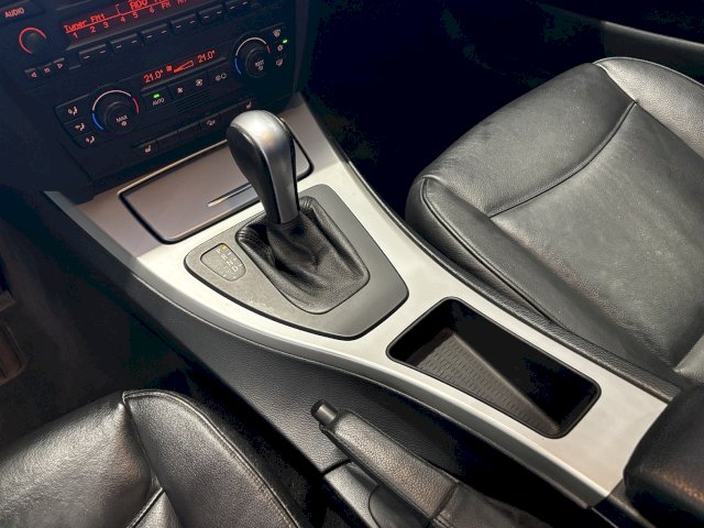 BMW BMW Série 3 V (E90) 325xiA 218ch Luxe