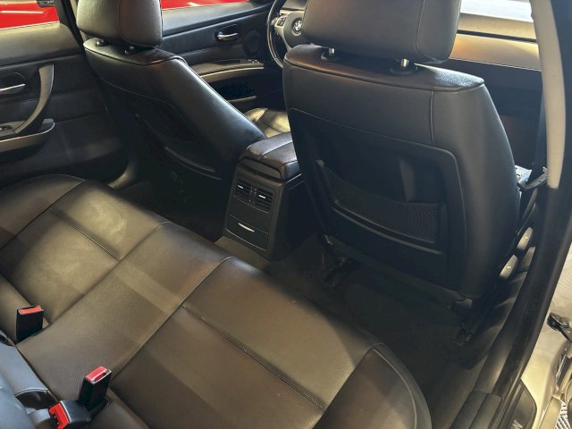 BMW BMW Série 3 V (E90) 325xiA 218ch Luxe
