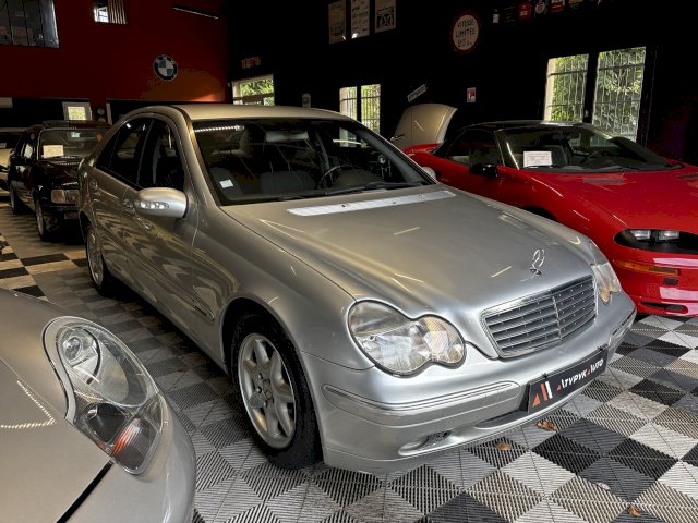 Mercedes-Benz Mercedes-Benz Classe C II  (W203) 270 CDI Elegance BA