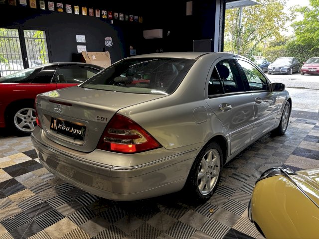 Mercedes-Benz Mercedes-Benz Classe C II  (W203) 270 CDI Elegance BA