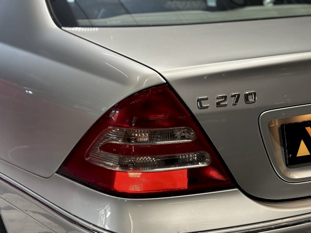 Mercedes-Benz Mercedes-Benz Classe C II  (W203) 270 CDI Elegance BA