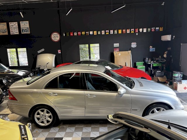 Mercedes-Benz Mercedes-Benz Classe C II  (W203) 270 CDI Elegance BA