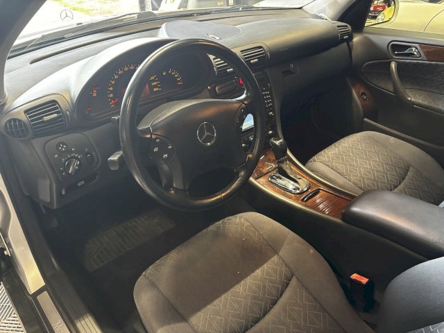 Mercedes-Benz Mercedes-Benz Classe C II  (W203) 270 CDI Elegance BA