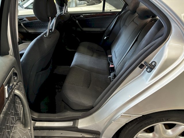 Mercedes-Benz Mercedes-Benz Classe C II  (W203) 270 CDI Elegance BA