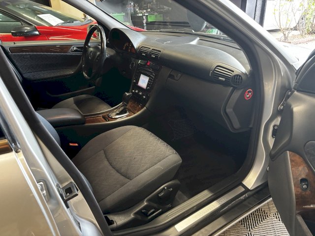 Mercedes-Benz Mercedes-Benz Classe C II  (W203) 270 CDI Elegance BA