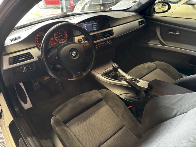 BMW BMW Série 3 V (E92) 335i Sport Design