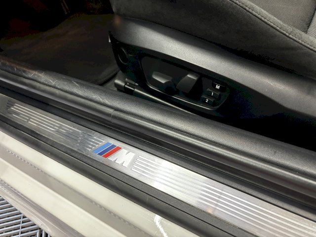 BMW BMW Série 3 V (E92) 335i Sport Design