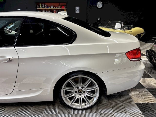 BMW BMW Série 3 V (E92) 335i Sport Design