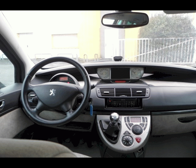 Peugeot Peugeot 807  2.0 HDi136 FAP Premium Pack