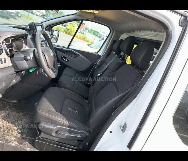 Renault Renault Trafic L1H1 AMBULANCE dci 120cv