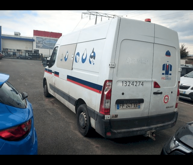 Renault Renault Master L2H2 7 PLACES 2.3 DCI MOTEUR HS