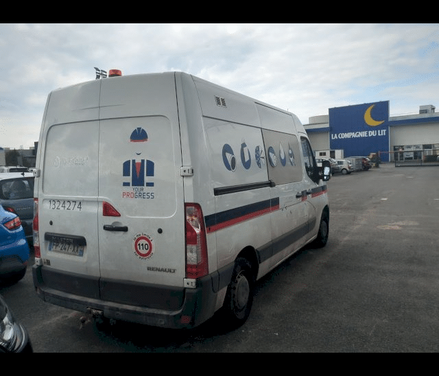 Renault Renault Master L2H2 7 PLACES 2.3 DCI MOTEUR HS