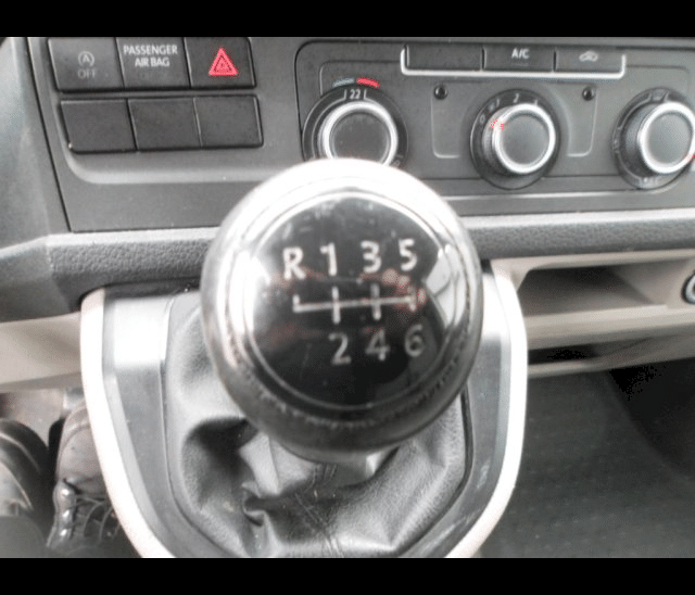 Volkswagen Volkswagen Transporter  2 PORTES LATERALES  150cv