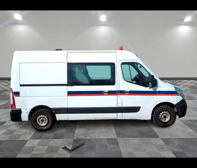Renault Renault Master 2.3L DCI L2H2 7 PLACES VITRE