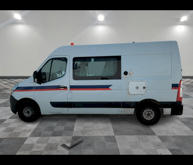 Renault Renault Master 2.3L DCI L2H2 7 PLACES VITRE