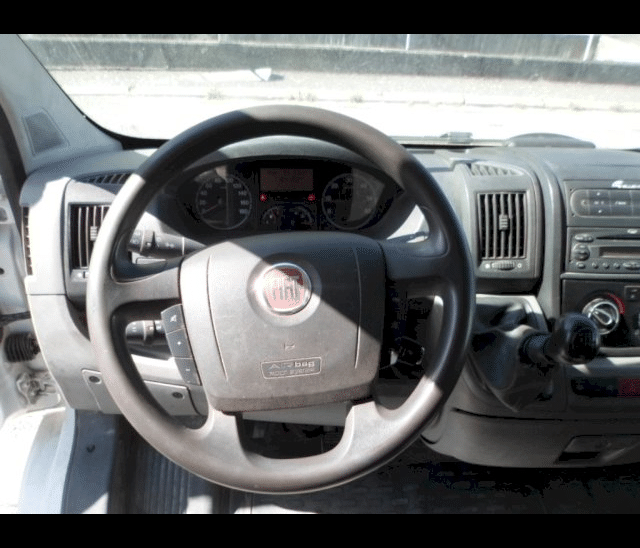 Fiat ducato 2.3L 120CV PLATEAU DOUBLE CABINE