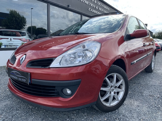Renault Cio III 1.5 DCi 85 TOIT PANO OUVRANT CLIM JA REGUL