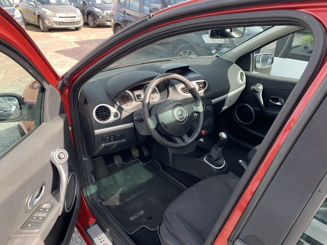 Renault Cio III 1.5 DCi 85 TOIT PANO OUVRANT CLIM JA REGUL