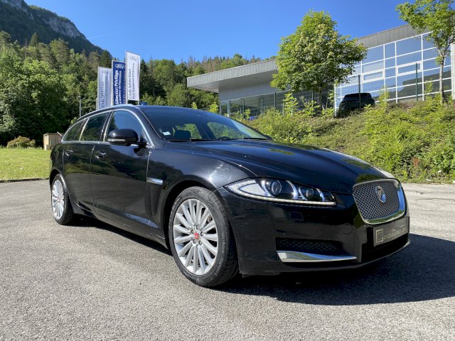 Jaguar Jaguar XF Estate II 2.2 D 200 Luxe Premium Black