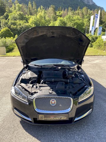 Jaguar Jaguar XF Estate II 2.2 D 200 Luxe Premium Black